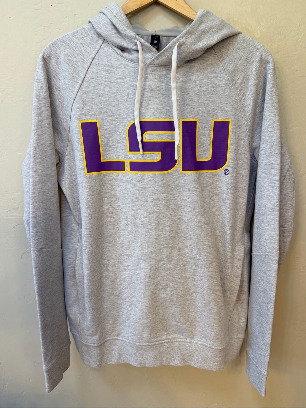 Lululemon LSU Louisiana State Tigers Heather Gray Logo Hoodie Size Small Pockets